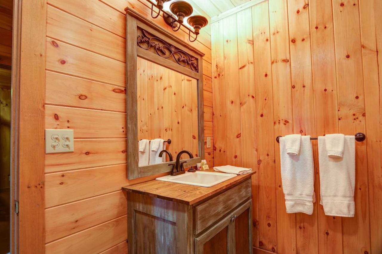 Bear Naked Bungalow Blue Ridge Luaran gambar